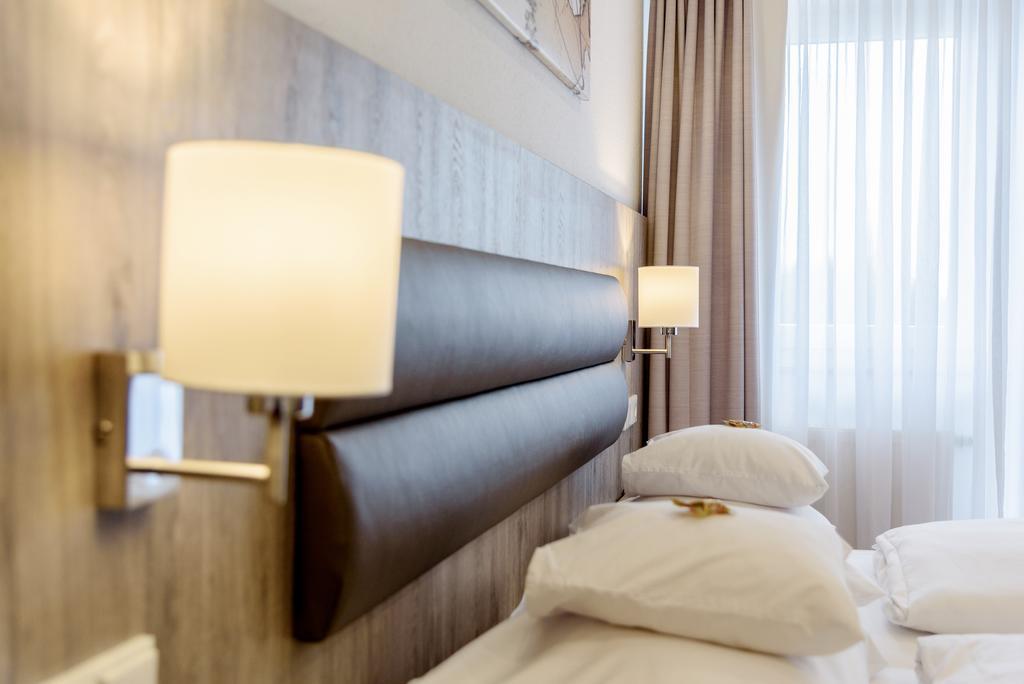 Hotel Engelhorn Leimen  Bagian luar foto