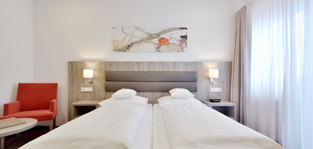 Hotel Engelhorn Leimen  Bagian luar foto