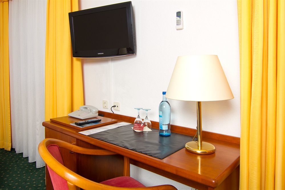 Hotel Engelhorn Leimen  Bagian luar foto