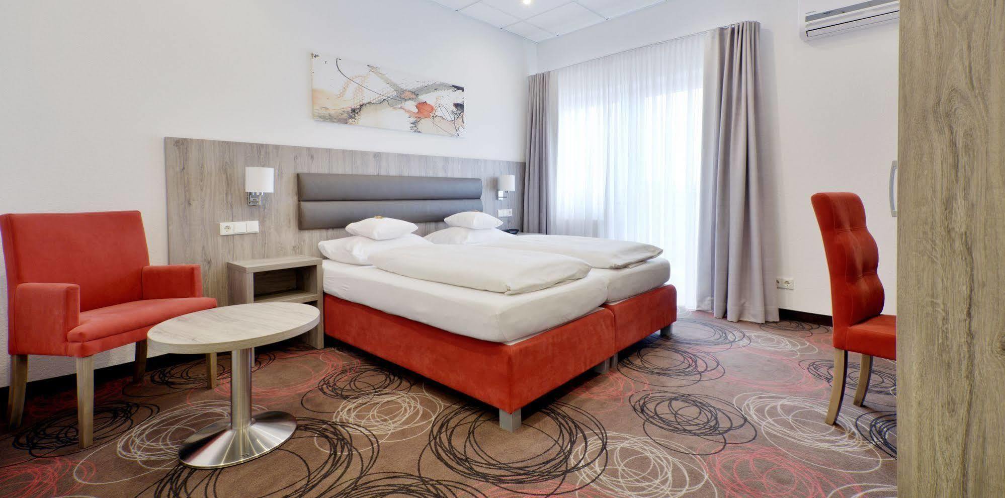 Hotel Engelhorn Leimen  Bagian luar foto